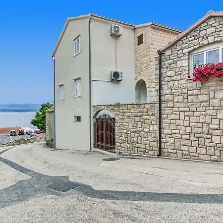 Apartments Petra Бол Экстерьер фото