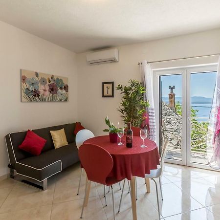 Apartments Petra Бол Экстерьер фото