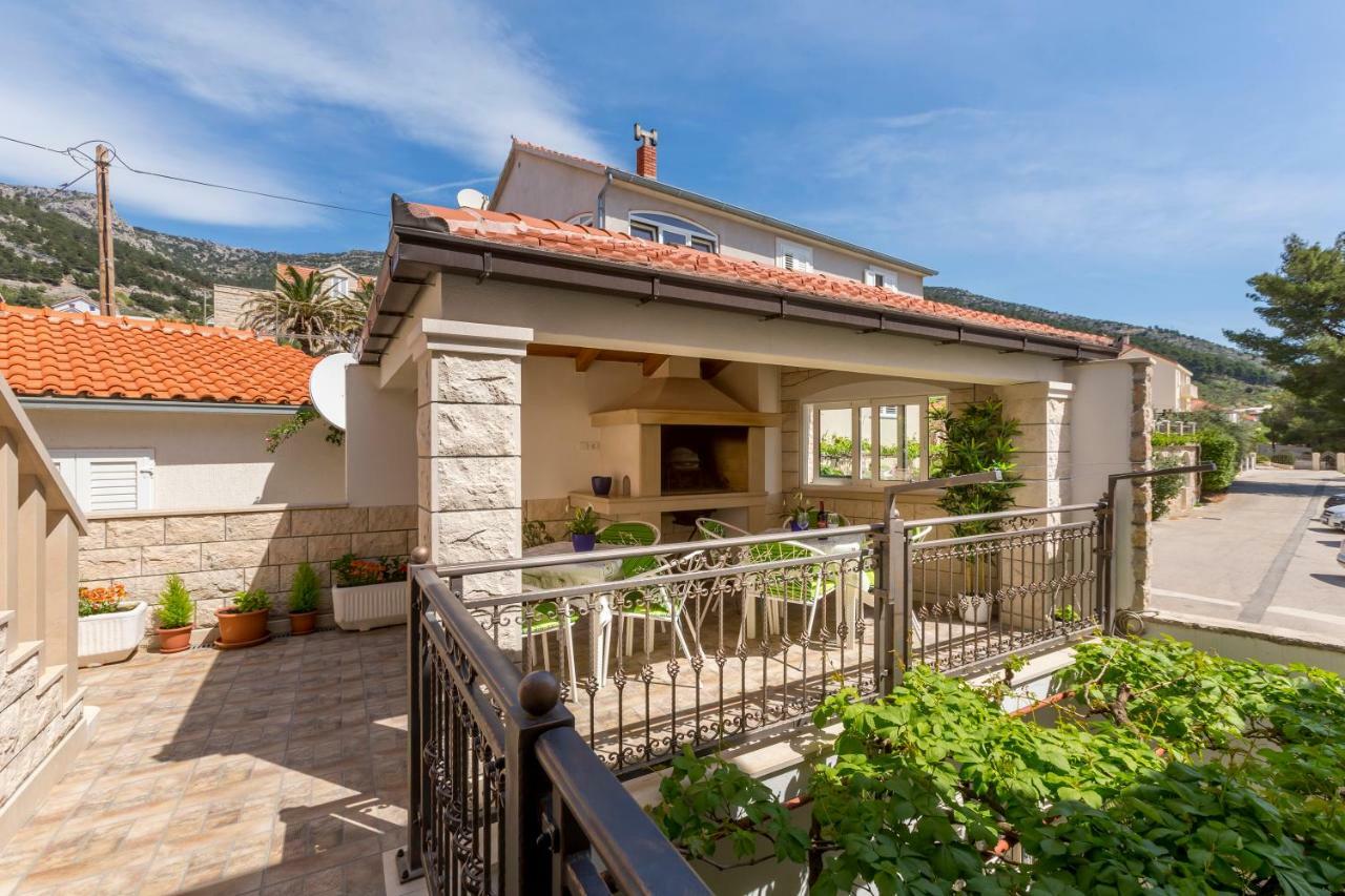 Apartments Petra Бол Экстерьер фото
