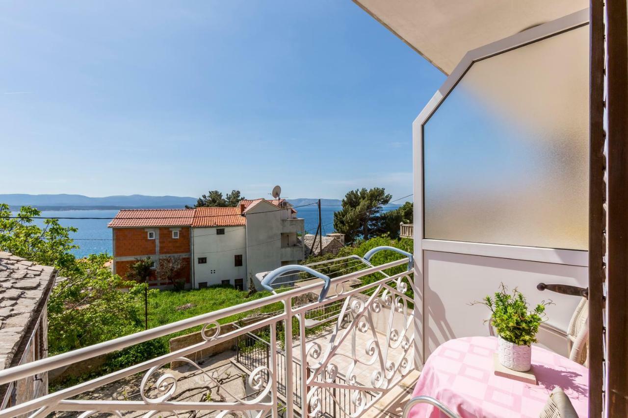 Apartments Petra Бол Экстерьер фото
